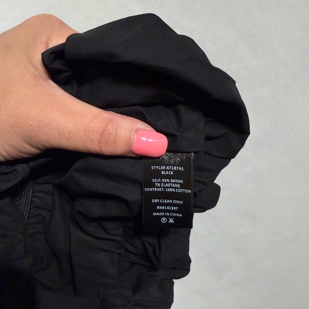 Astr The Label Bubble Hem Peplum Top Black Size Small NWT - Picture 7 of 7